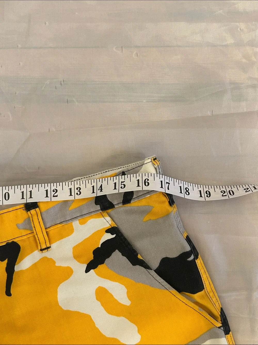 Vintage Atlas Cotton Twill Shorts with Yellow & Gray Print